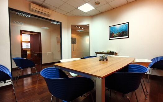 Budynek produkcja magazyn biuro 1037 m2 Pruszków