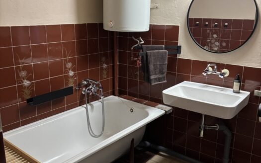 Piękny kameralny dom w Józefowie