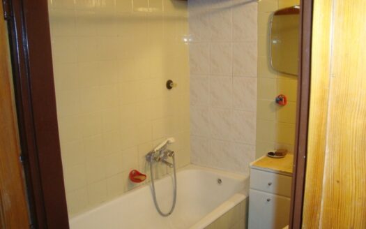 Sprzedam 2-pokojowe,dobra lokalizacja,bezpośrednio