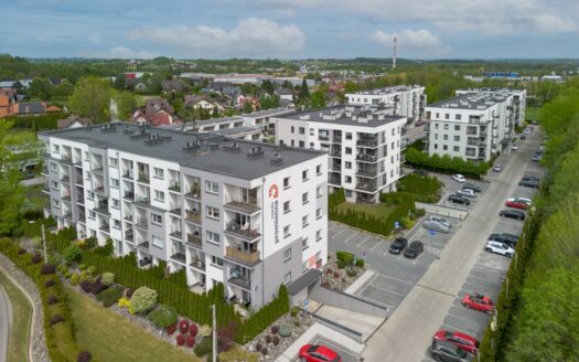 Przytulne mieszkanie z ogródkiem i GARAŻEM