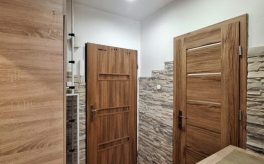 2 POKOJE | 30 m² – 2 PIĘTRO ul. AL. MŁODYCH 17