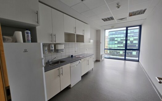 Lokal biurowy 213,63 m² przy głównej ulicy