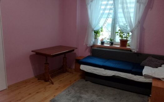 2 pokojowe z widną kuchnią PRZY stacji PKP