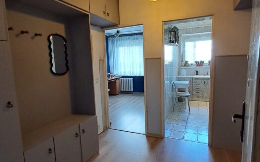 Sprzedam: 3 pok-ok.52 m2-III piętro-balkon-KONIN