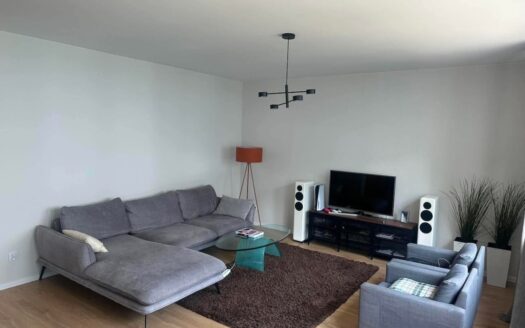 Ciche 72m² + loggia, garaż, komórka, blisko metra