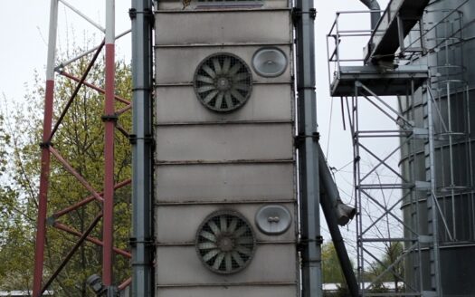 Sprzedam magazyn płaski z suszarnią i BIN 2×500 t