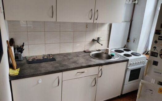 ŁADNA KAWALERKA NA ŻOLIBORZU BLISKO METRA
