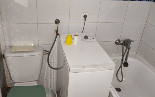 ŁADNA KAWALERKA NA ŻOLIBORZU BLISKO METRA