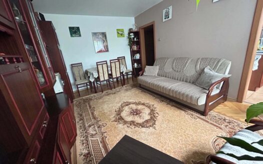 Sprzedam 2 pokoje z kuchnią, IIp, balkon, piwnica