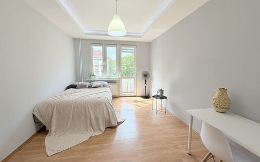 przestronna* balkon * ogrzewanie miejskie