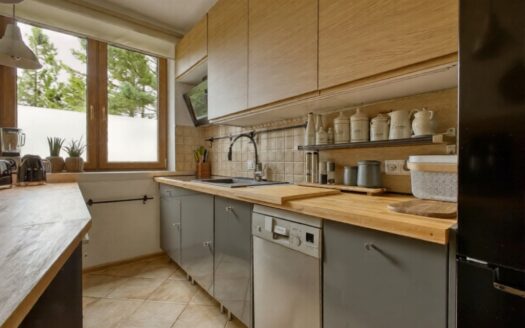 Apartament- dwa miejsca postojowe +garaż w cenie