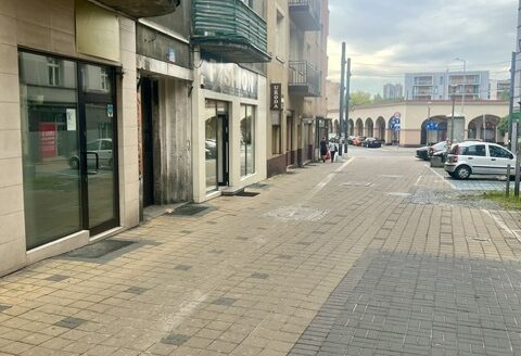 LOKAL HANDLOWO – USŁUGOWY 28 m2 ul. Piłsudskiego