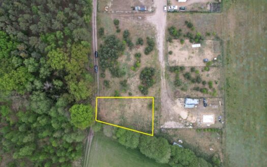 Działka budowlana 866m² przy lesie.