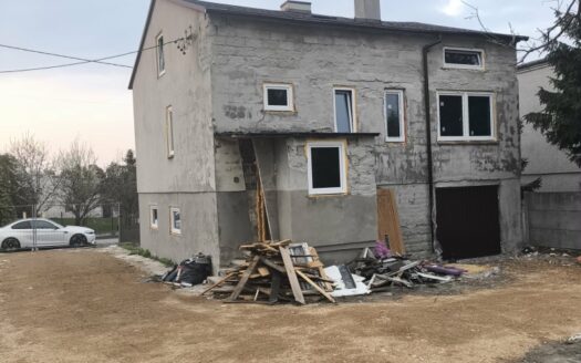 DZIAŁKA 2300M DO PODZIAŁU NOWE OKNA I DACH
