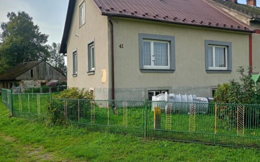 Dom do zamieszkania, w cichej okolicy, działka 62ar