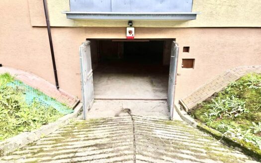 GARAŹ 44 m2 os. ALBERTYŃSKIE 26 MAGAZYN / WARSZTAT