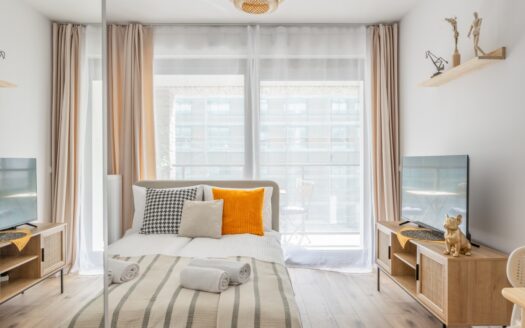Studio blisko GUMed i PG | faktura VAT 23%