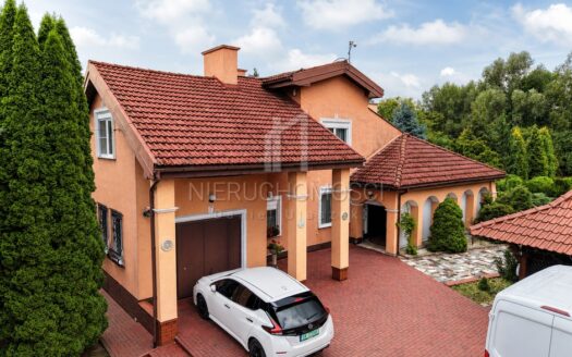 Dom z dużą działką- Krosno, ul M. Kopernika