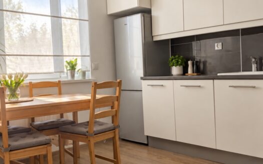 2 pokoje | 47m² | ogród ok. 70 m² | hala garażowa