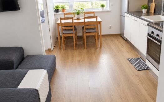 2 pokoje | 47m² | ogród ok. 70 m² | hala garażowa