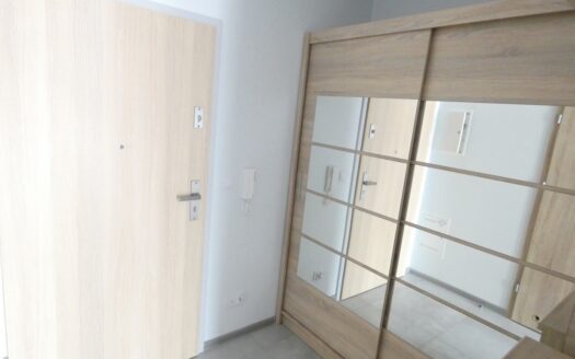 wynajmę kawalerkę (27m), Kraków ul. Konopnickiej