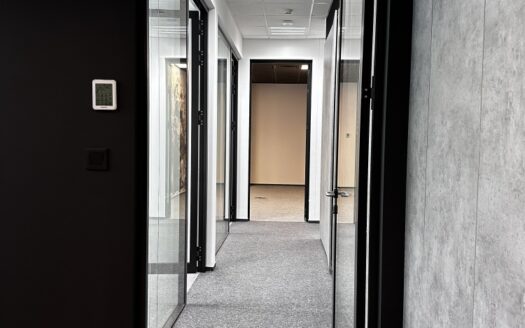 MAŁE BIURA 65-194 m² Kraków Bronowice/Parking 24/7