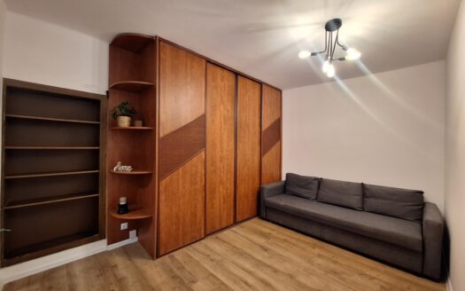 2 pokoje/ do odświeżenia/ ul.Reymonta 13