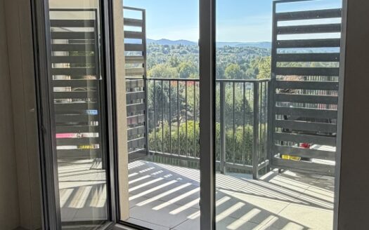 WADOWICE PODHALANIN MIESZKANIE Z GARDEROBĄ BALKON